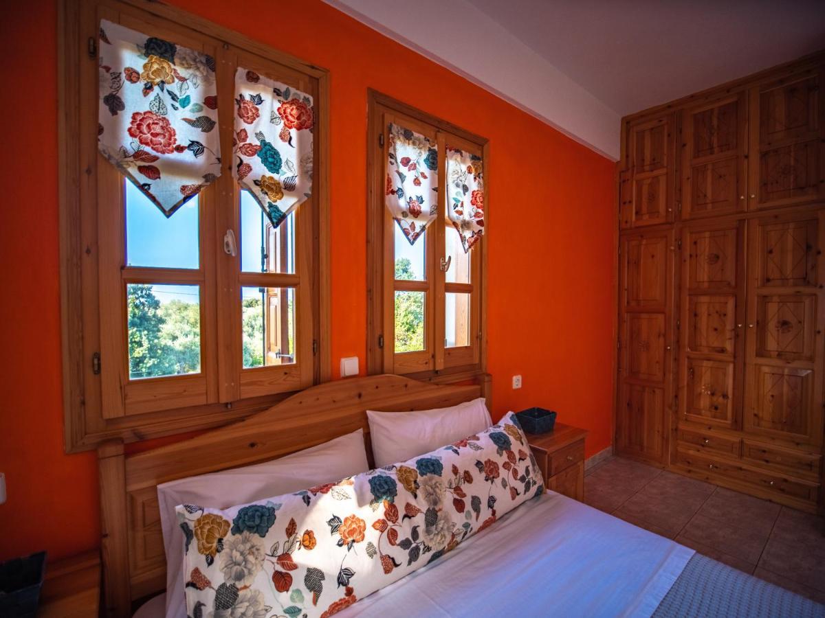Orange House For Big Families In Damouchari - Delicious Houses Kültér fotó