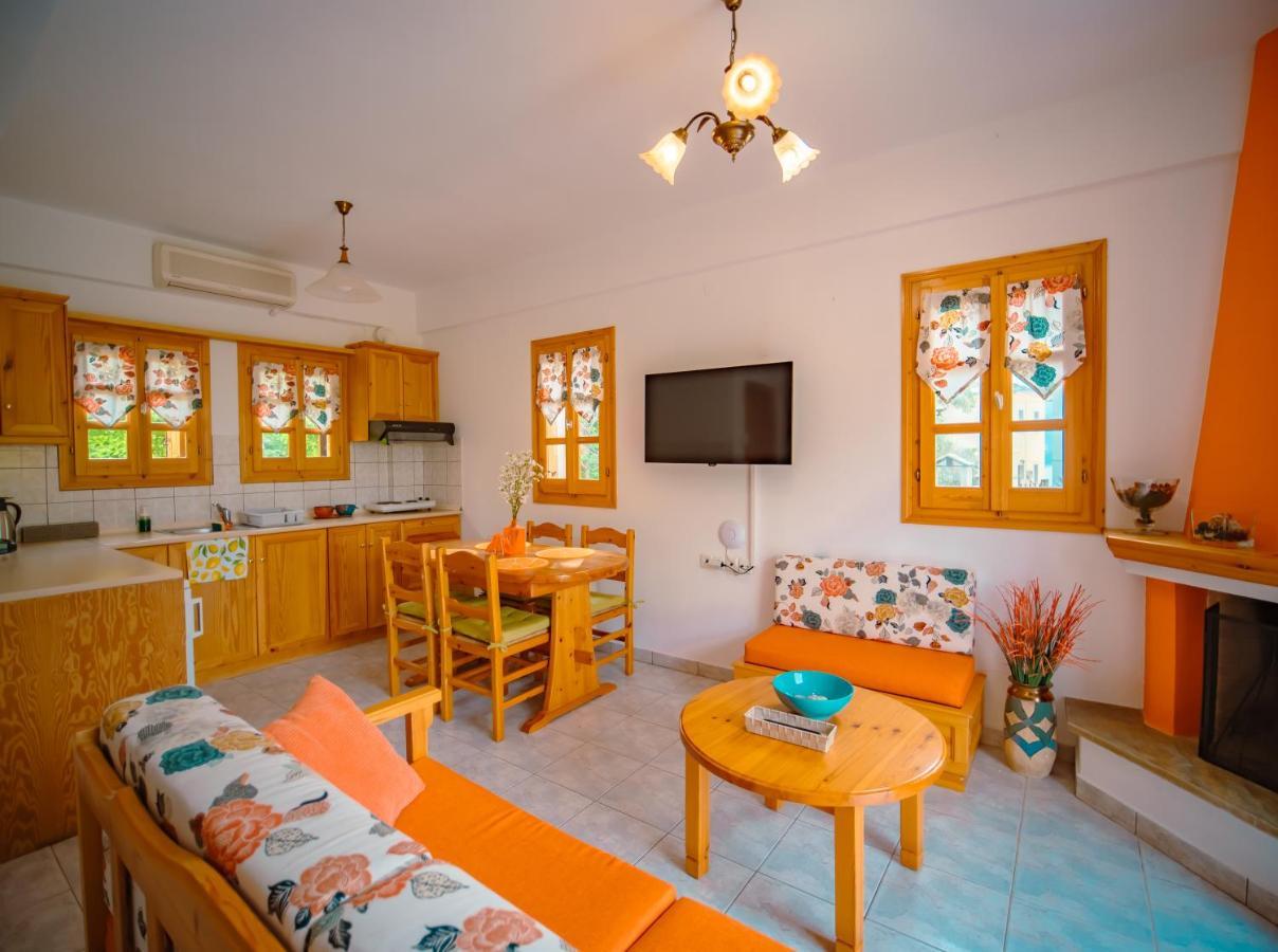 Orange House For Big Families In Damouchari - Delicious Houses Kültér fotó